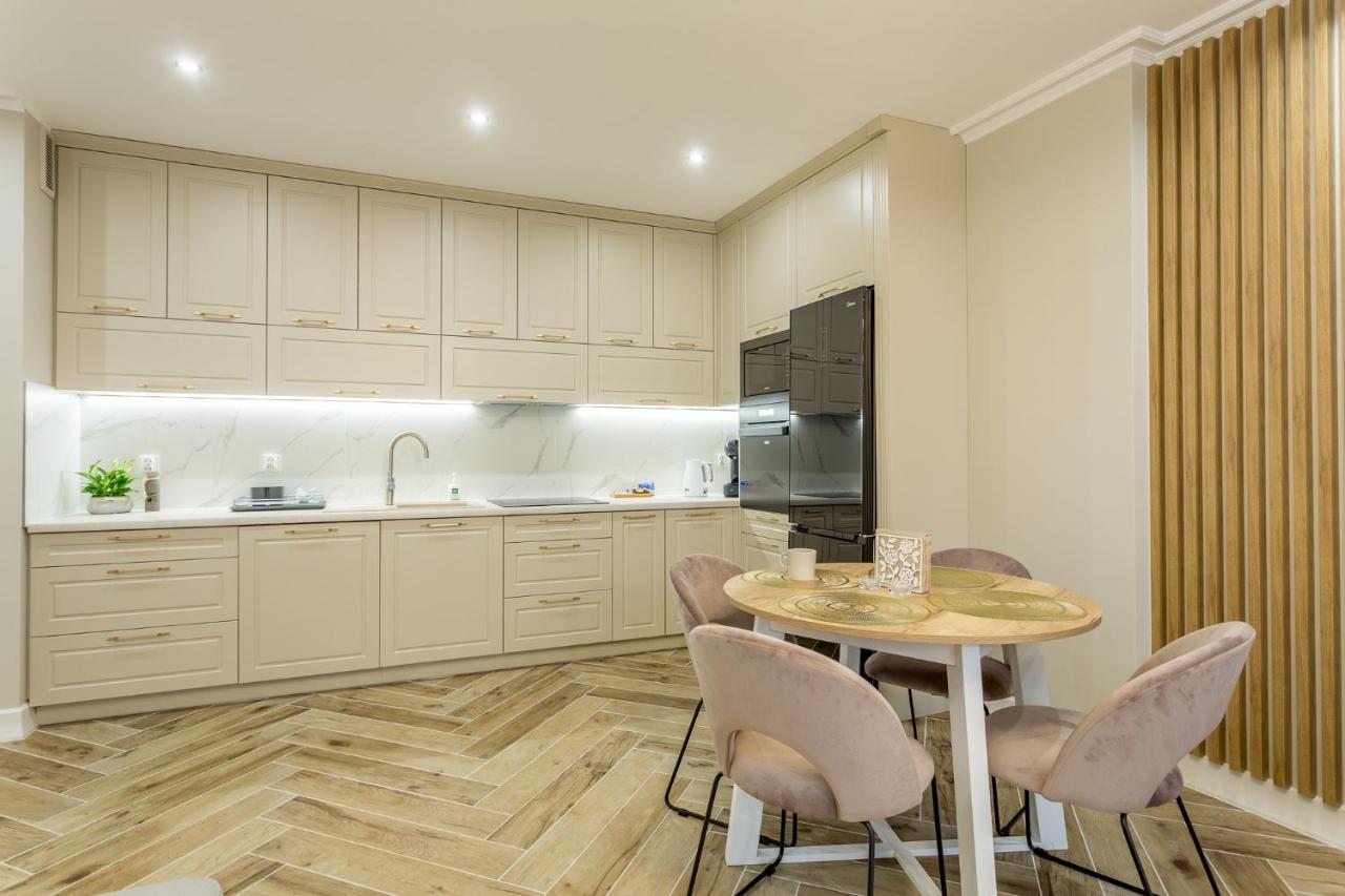 에우크 Apartament Jasminowy 아파트 외부 사진